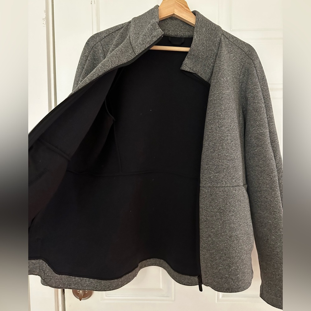 Lululemon Zip Sweater Size Medium - Picture 2 of 4